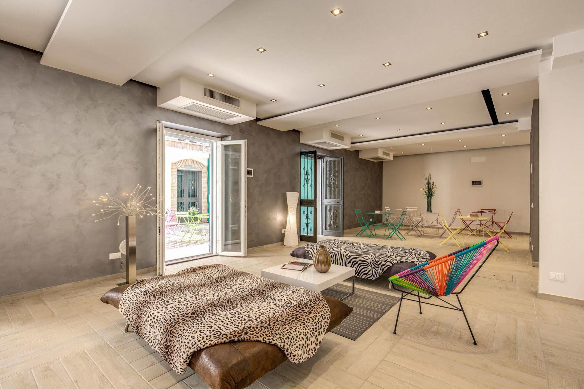 The Bricks Rome Hotel Bagian luar foto
